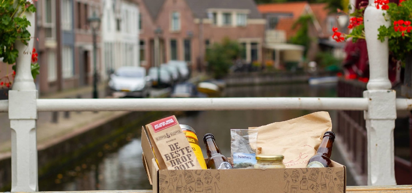 Kerstpakket Alkmaar bevat heerlijke lokale producten, extra orgineel om te geven!