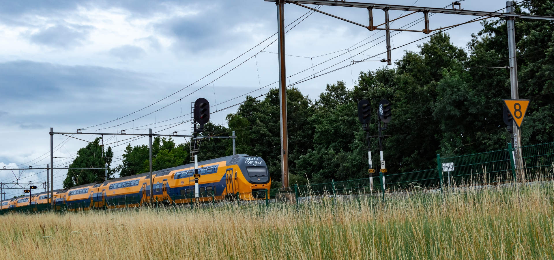 Ga met de trein naar de steden en bespaar parkeerkosten.