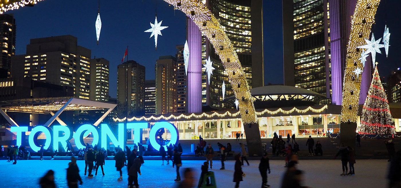 In Toronto vind je deze gigantische schaatsbaan, maar ze hebben ook de grootste kerstmarkt bij het strand.