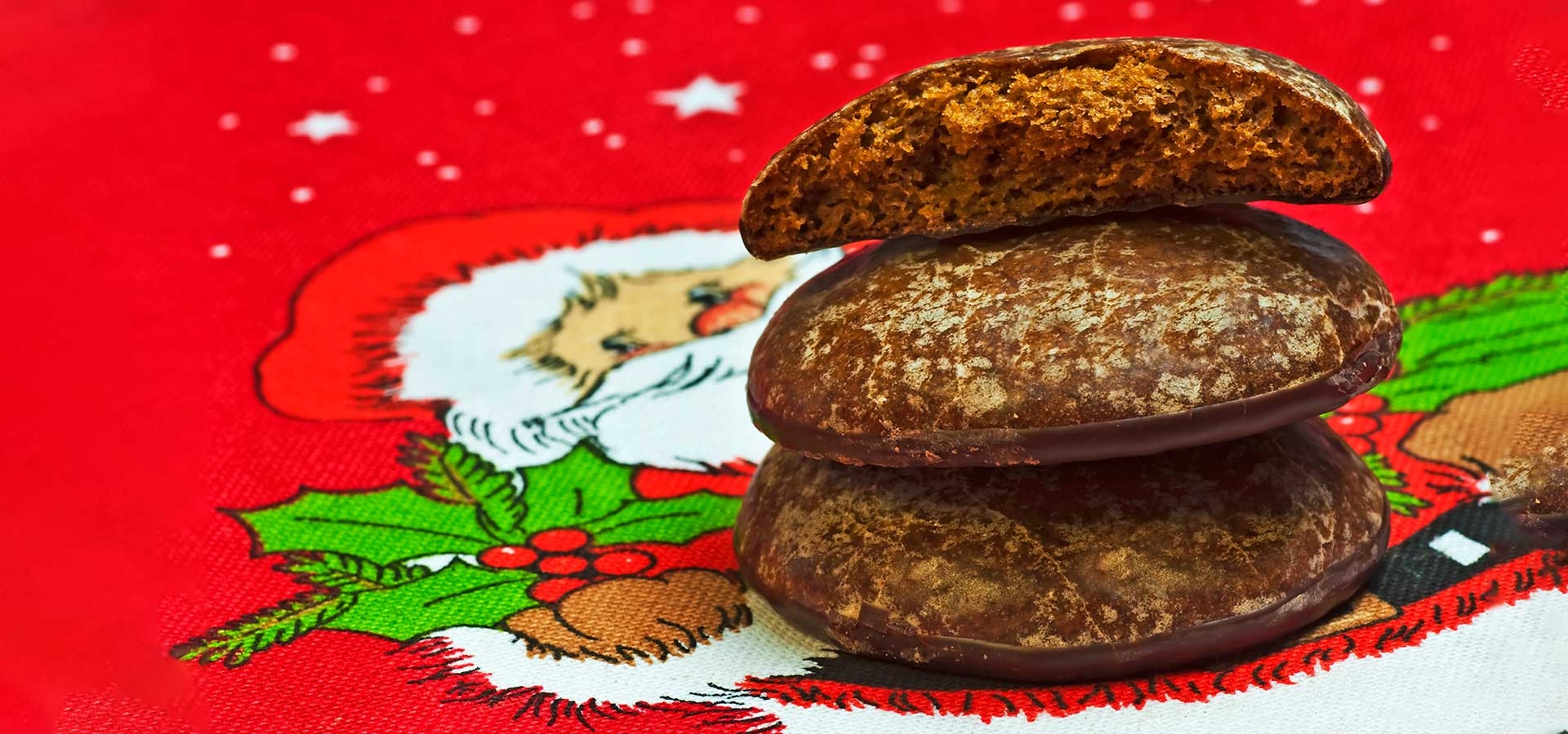 Traditionele kerstlekkernij 'Lebkuchen' is een soort gekruide en gevulde taaitaai