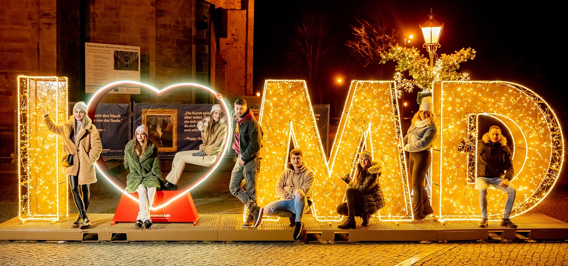 Ga op de foto bij de "love Maagdenburg" tijdens een bezoek aan deze prachtige stad.