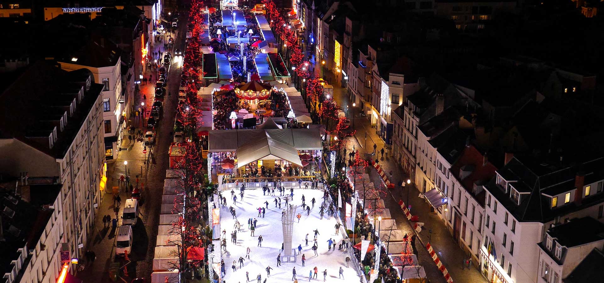 Brussel heeft ook een prachtige kerstmarkt met schaatsbaan!
