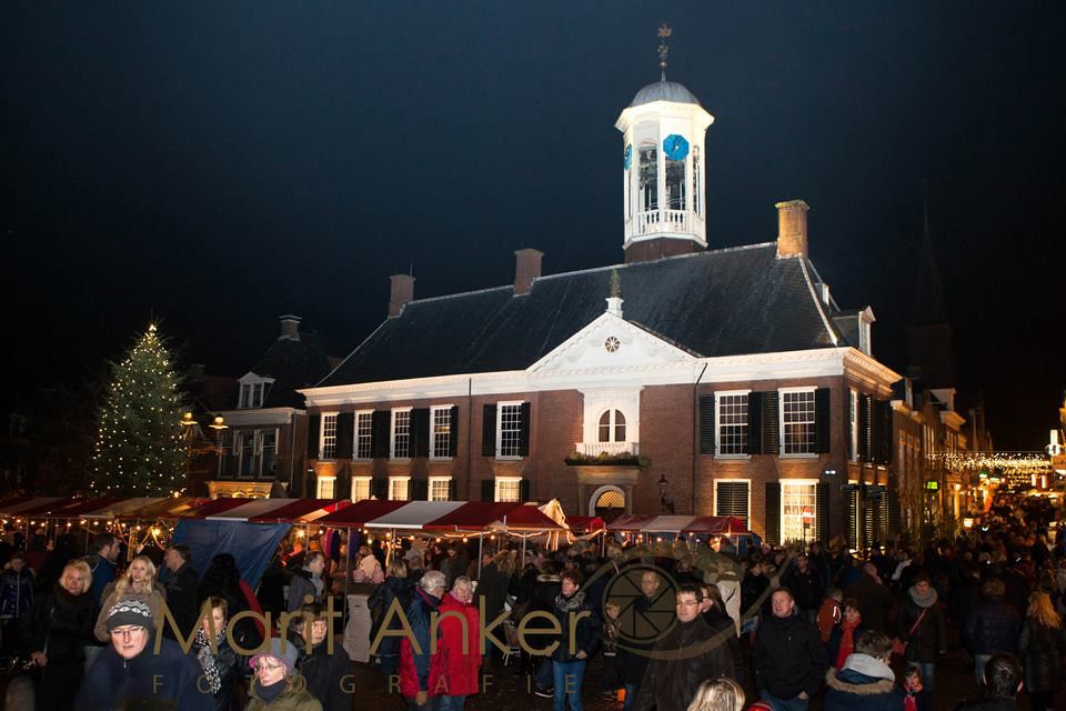Stadhuis in kerstsfeer