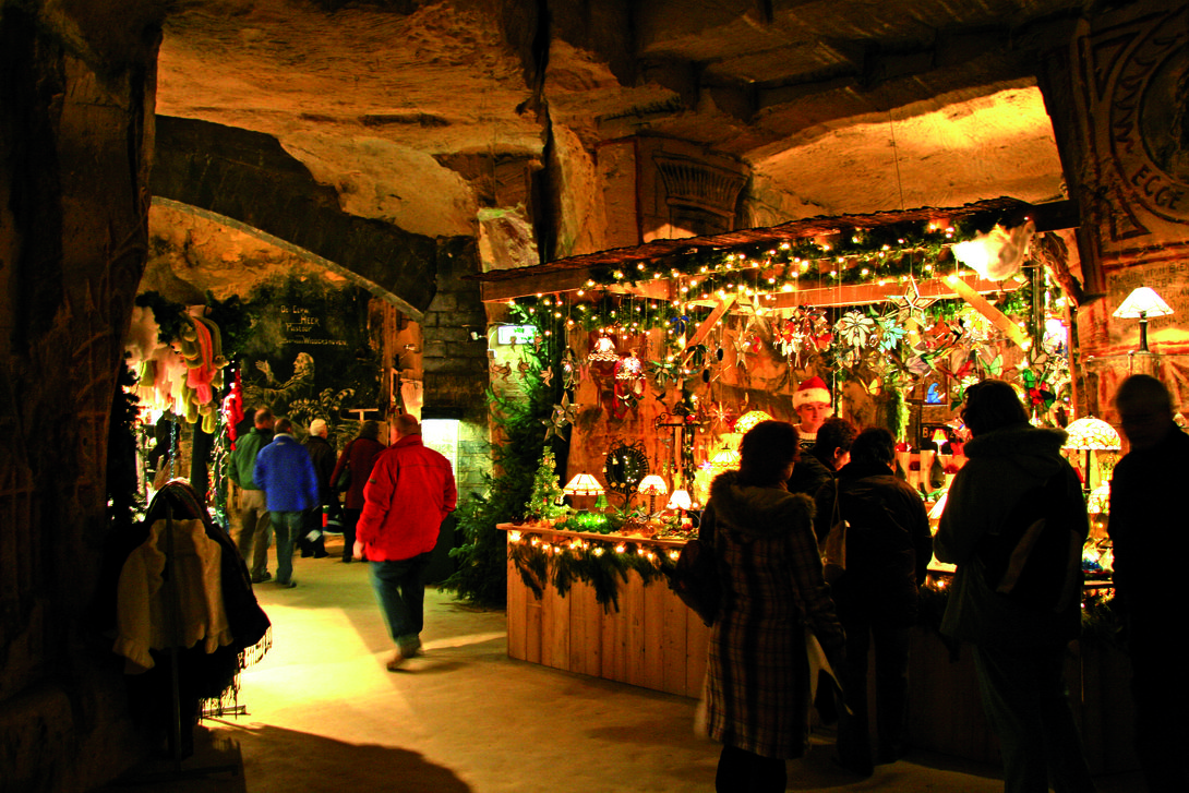  Kerstmarkt Fluweelengrot Valkenburg in Valkenburg