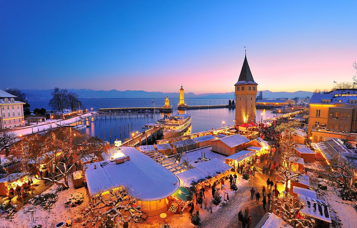  Kerstmarkt in de haven van Lindau in Lindau