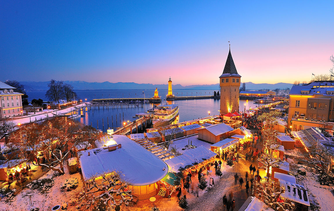  Kerstmarkt in de haven van Lindau in Lindau