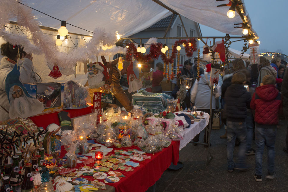  Kerstmarkt in het Maaskantje in Maaskantje