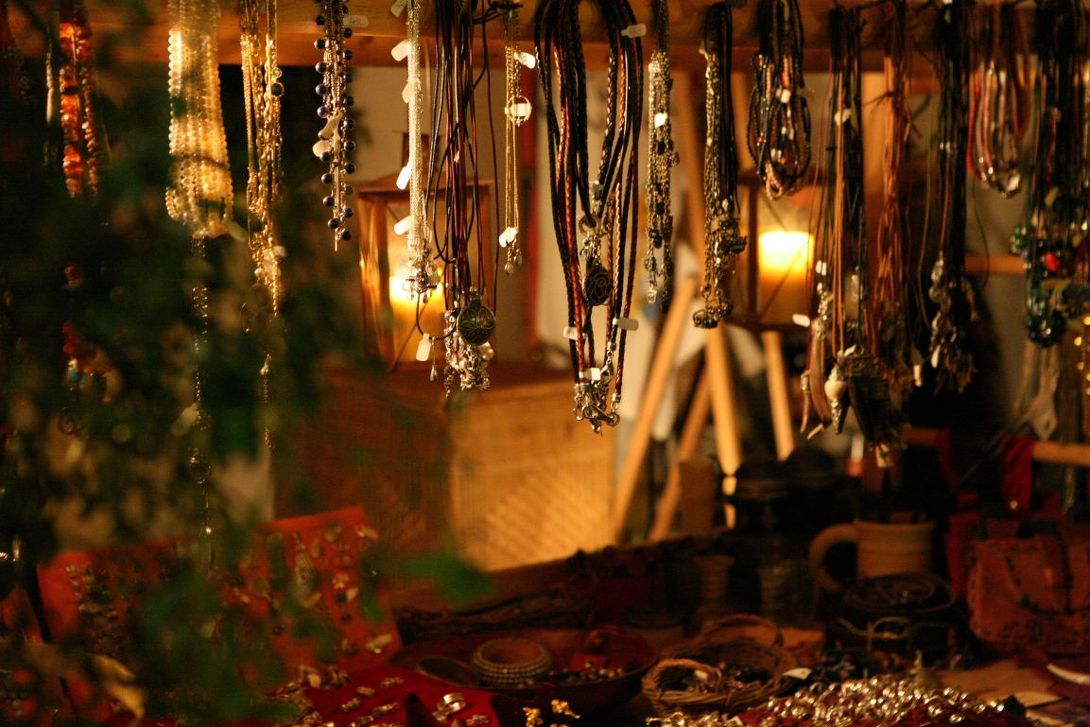  Kerstmarkt in Katharinenhospital in Regensburg
